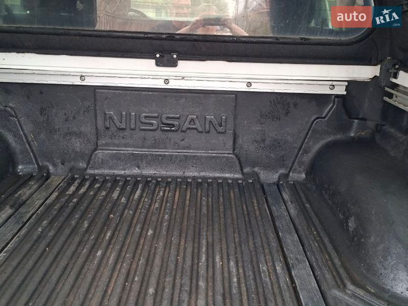Пикап Nissan Navara 2008 в Черкассах