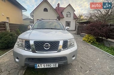 Пікап Nissan Navara 2014 в Коломиї