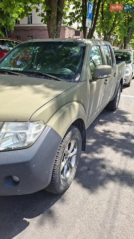 2010 Nissan Navara (Frontier) - мініатюра 12