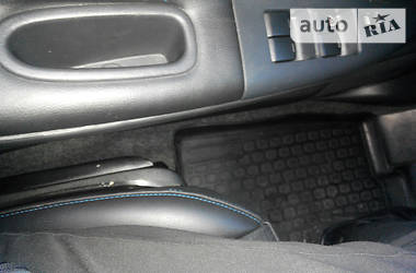 Хэтчбек Nissan Note 2012 в 