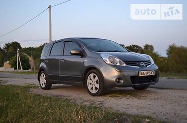 Хэтчбек Nissan Note 2011 в Киеве