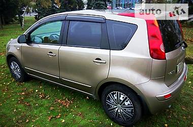 Седан Nissan Note 2009 в Днепре