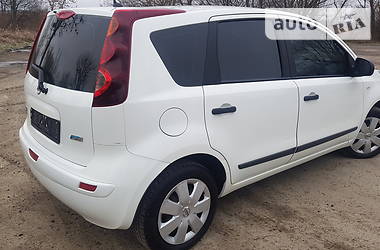 Хетчбек Nissan Note 2011 в 