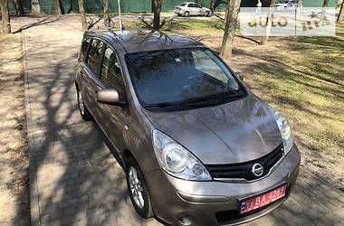 Хетчбек Nissan Note 2011 в 