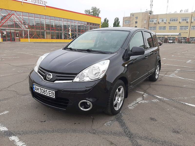Хетчбек Nissan Note 2013 в Житомирі
