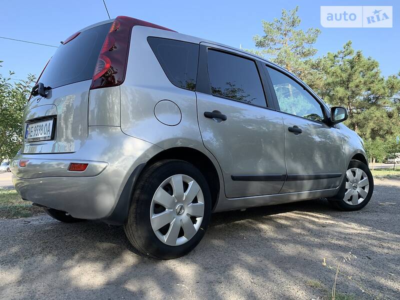 Хетчбек Nissan Note 2013 в Дніпрі