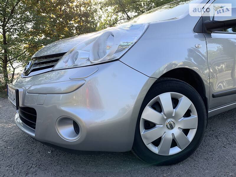 Хетчбек Nissan Note 2013 в Дніпрі