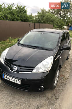 Хэтчбек Nissan Note 2010 в Умани Хэтчбек Nissan Note 2010 в Умани