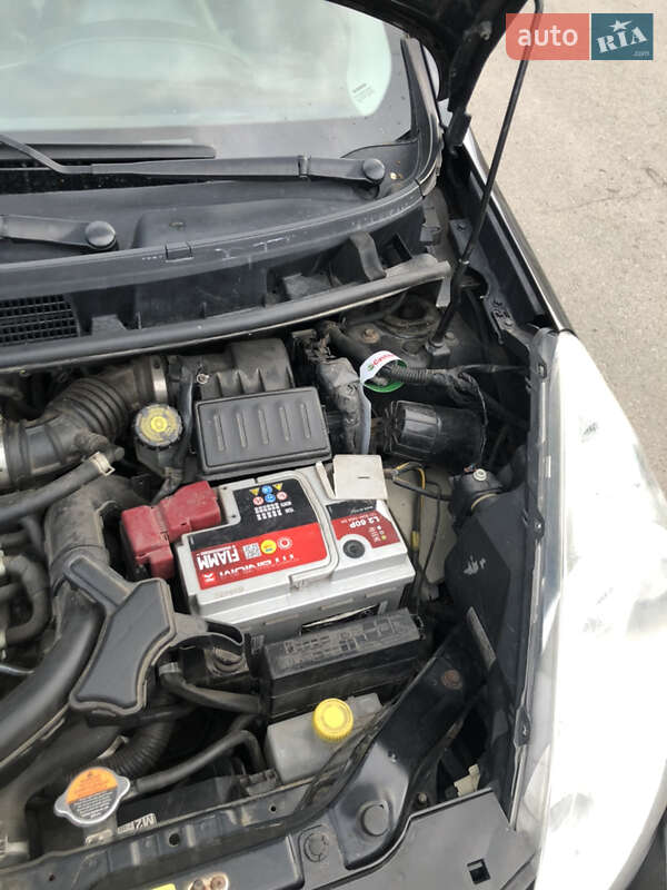 Хэтчбек Nissan Note 2010 в Умани фото 25 Хэтчбек Nissan Note 2010 в Умани