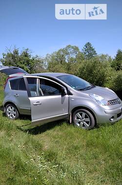 Хэтчбек Nissan Note 2008 в Звягеле