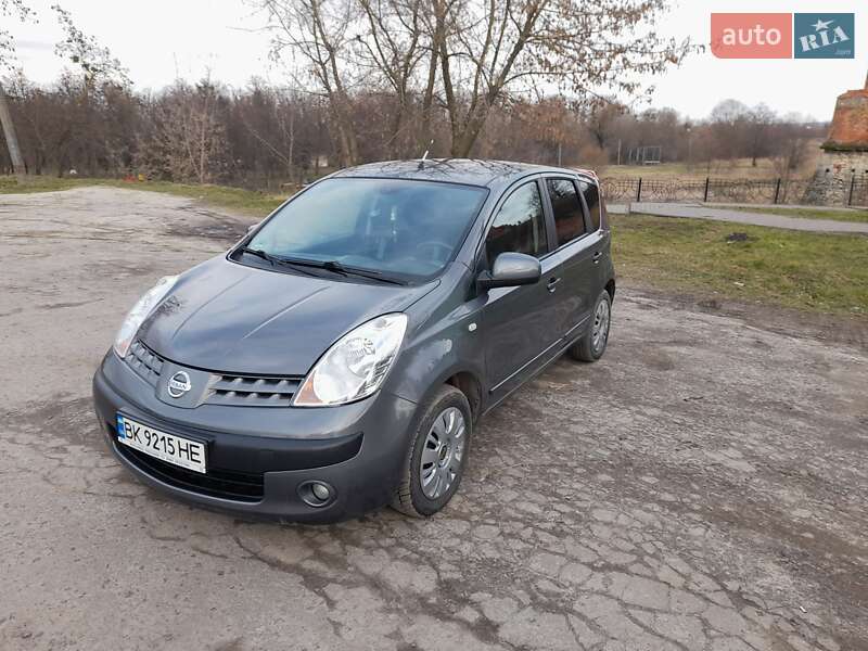 Хэтчбек Nissan Note 2006 в Дубно фото 2 Хэтчбек Nissan Note 2006 в Дубно