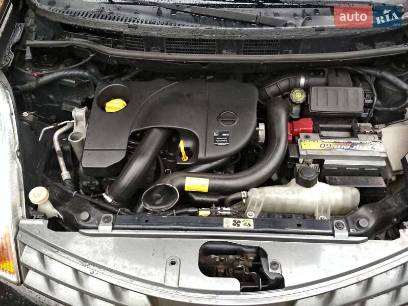 Хэтчбек Nissan Note 2007 в Долине