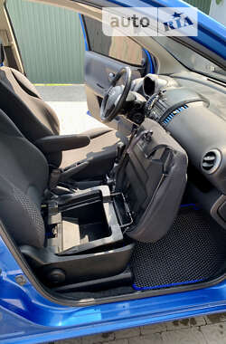 Хэтчбек Nissan Note 2008 в 