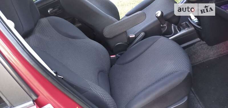 Хэтчбек Nissan Note 2007 в Луцке