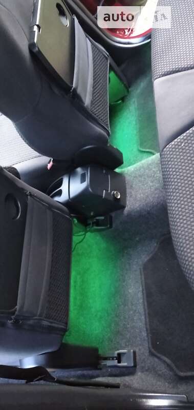 Хэтчбек Nissan Note 2007 в Луцке