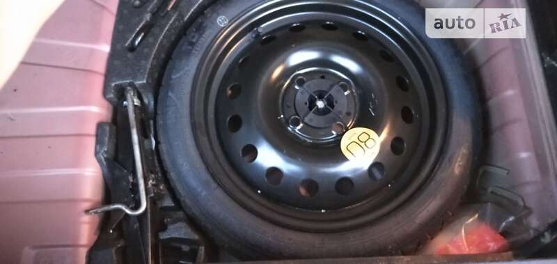 Хэтчбек Nissan Note 2007 в Луцке