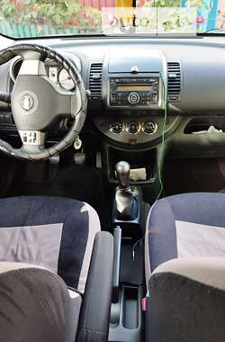 Хэтчбек Nissan Note 2008 в Звягеле