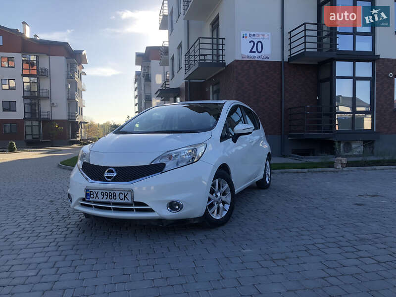 Хэтчбек Nissan Note 2015 в Каменец-Подольском