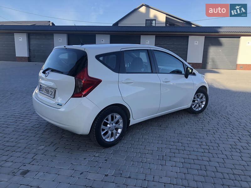 Хэтчбек Nissan Note 2015 в Каменец-Подольском