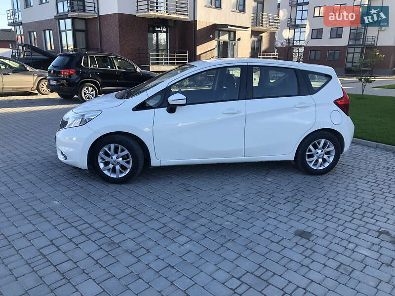 Хэтчбек Nissan Note 2015 в Каменец-Подольском