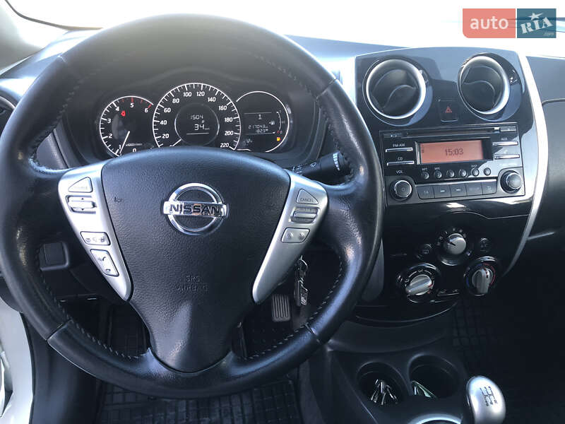 Хэтчбек Nissan Note 2015 в Каменец-Подольском