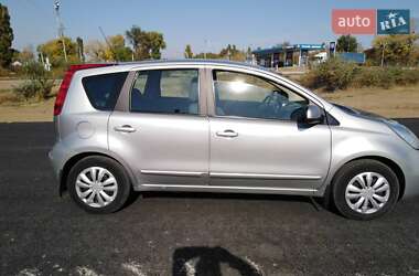 Хэтчбек Nissan Note 2008 в 