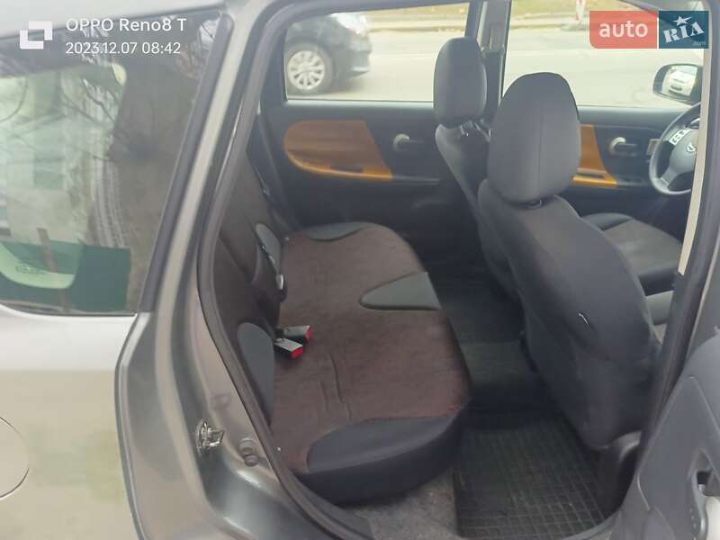 Хэтчбек Nissan Note 2011 в Одессе