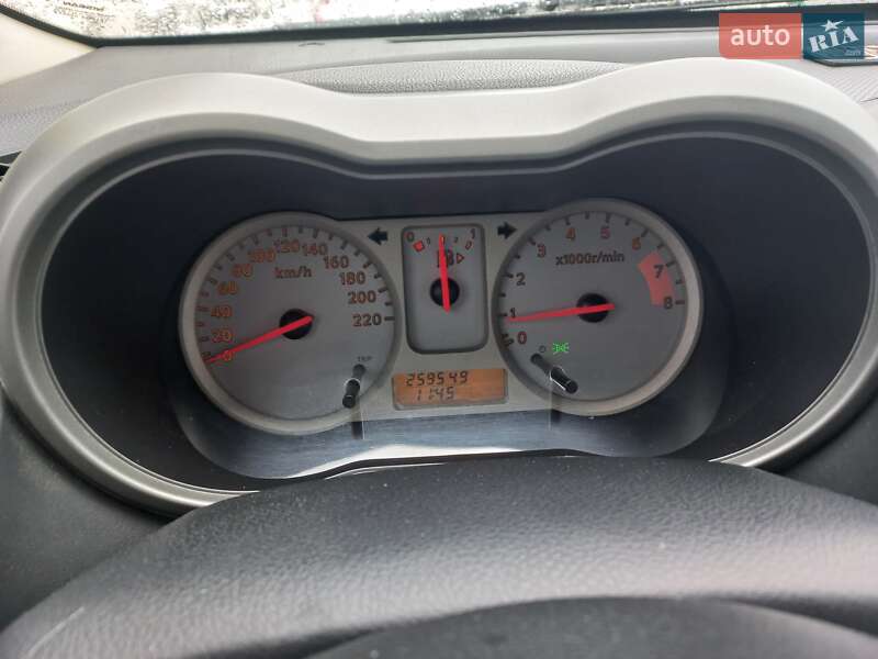 Хетчбек Nissan Note 2008 в Києві фото 6 Хетчбек Nissan Note 2008 в Києві