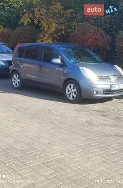 Хетчбек Nissan Note 2009 в Дубровиці