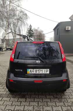 Хэтчбек Nissan Note 2007 в Черновцах