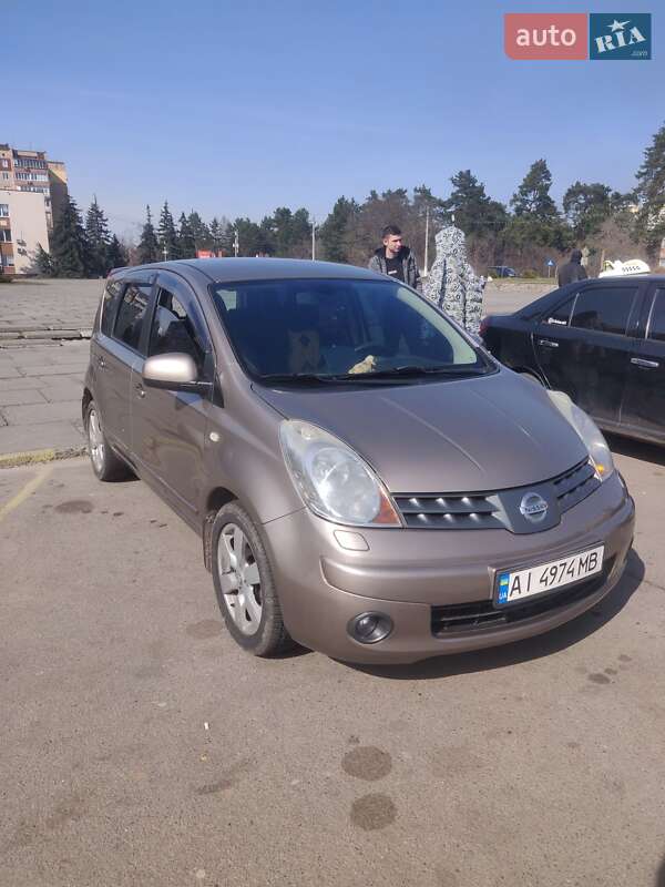 Хэтчбек Nissan Note 2008 в Украинке