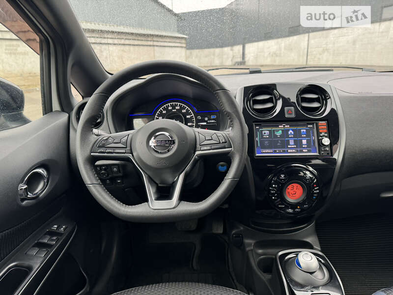 Хэтчбек Nissan Note 2018 в Киеве
