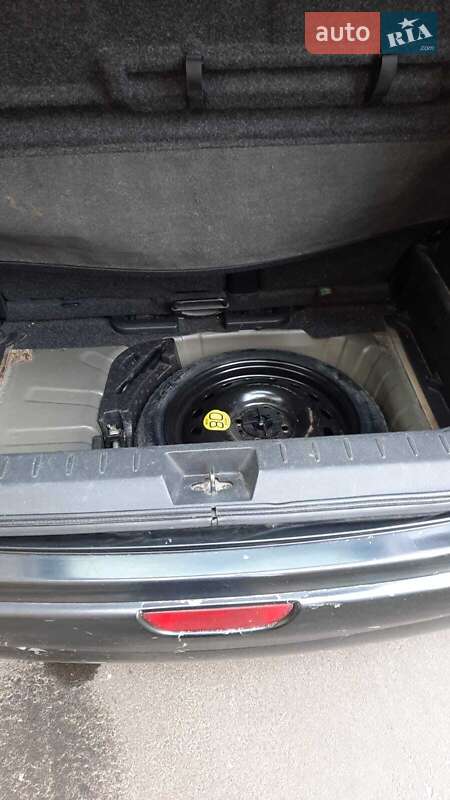 Хетчбек Nissan Note 2007 в Києві фото 8 Хетчбек Nissan Note 2007 в Києві