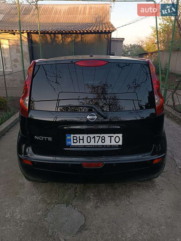 Хэтчбек Nissan Note 2009 в Одессе