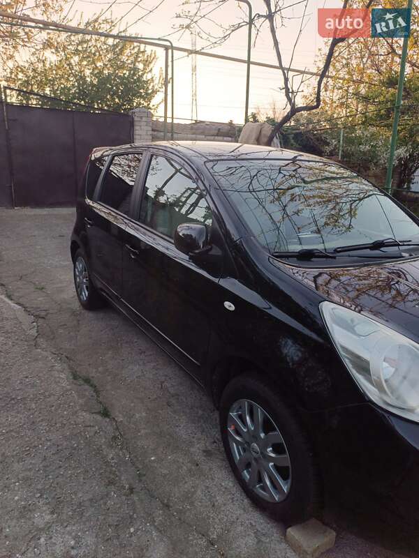 Хэтчбек Nissan Note 2009 в Одессе