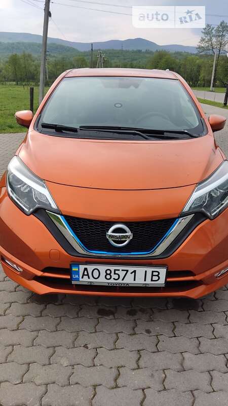 Хэтчбек Nissan Note 2017 в Сваляве