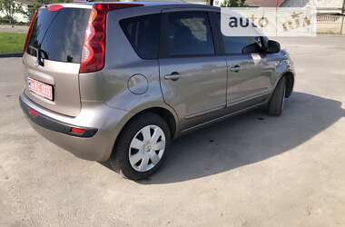 Хэтчбек Nissan Note 2008 в Остроге