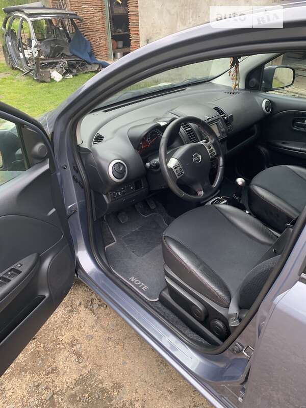 Хетчбек Nissan Note 2011 в Ужгороді