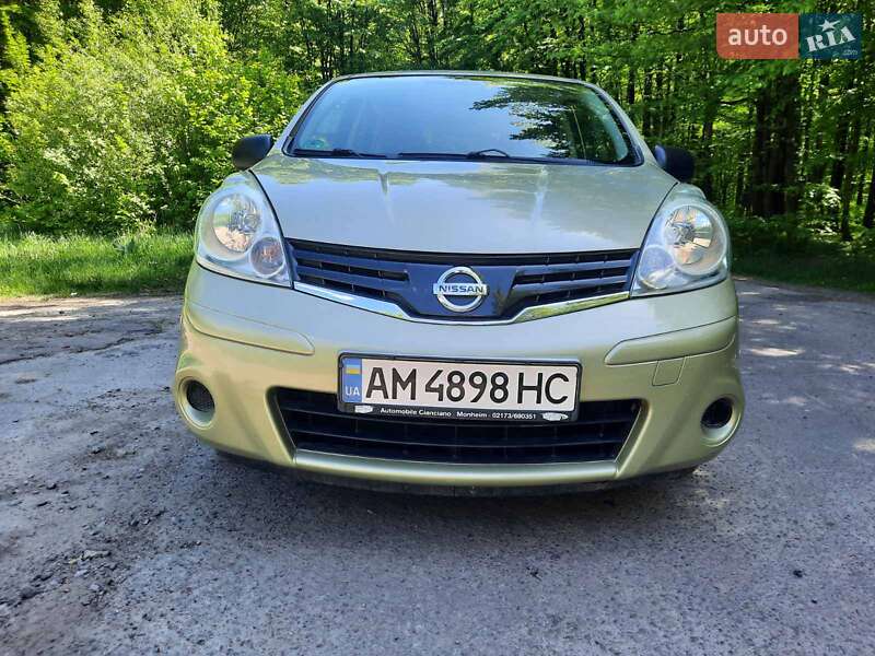 Хетчбек Nissan Note 2009 в Житомирі фото 3 Хетчбек Nissan Note 2009 в Житомирі