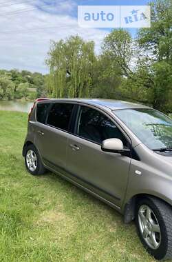 Хэтчбек Nissan Note 2008 в Звенигородке