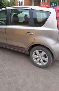 Хэтчбек Nissan Note 2006 в Харькове