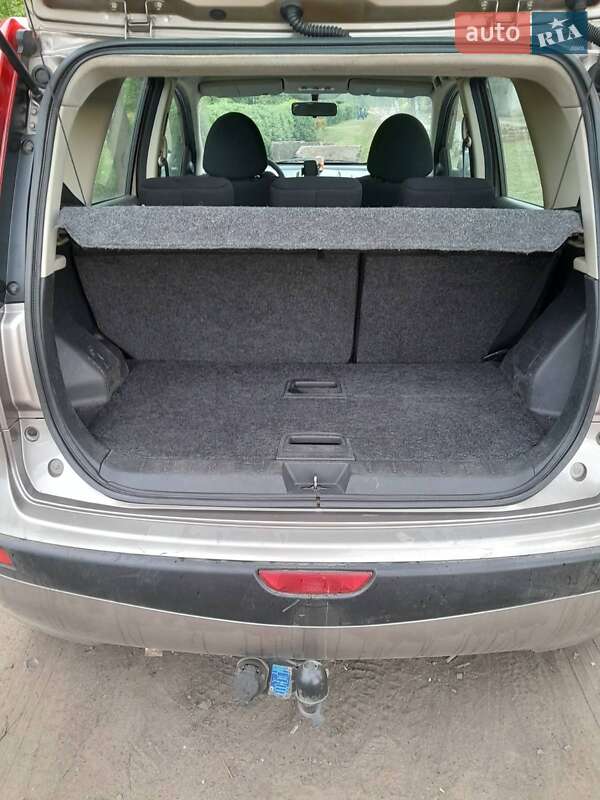 Хетчбек Nissan Note 2006 в Харкові