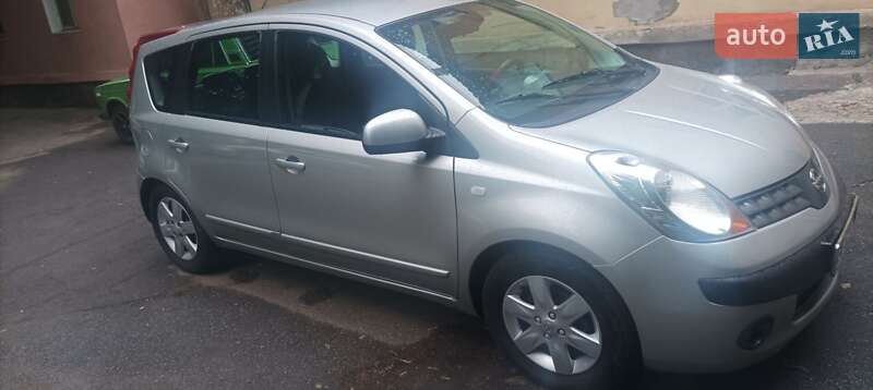 Хэтчбек Nissan Note 2006 в Желтых Водах