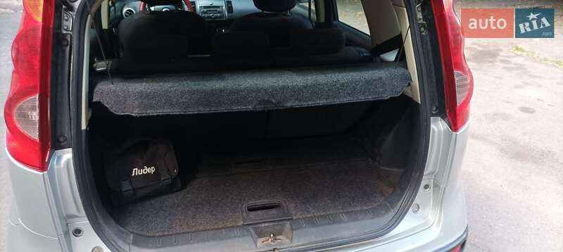 Хэтчбек Nissan Note 2006 в Желтых Водах