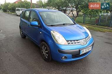 Хэтчбек Nissan Note 2006 в Староконстантинове
