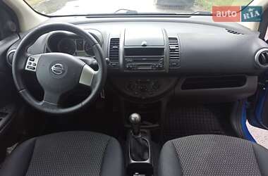 Хэтчбек Nissan Note 2006 в Староконстантинове