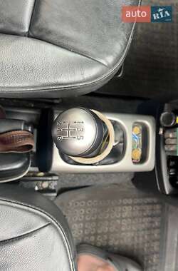 Хэтчбек Nissan Note 2012 в 
