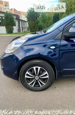 Хэтчбек Nissan Note 2010 в Ровно