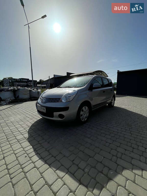 Хетчбек Nissan Note 2006 в Львові