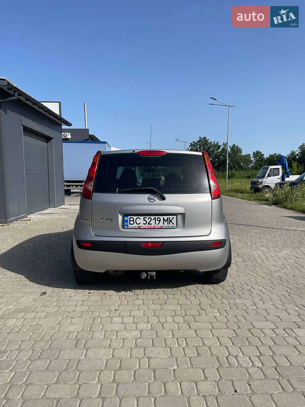 Хэтчбек Nissan Note 2006 в Львове